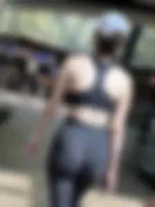 My very first post , latina in leggings, some tips? ( OC )