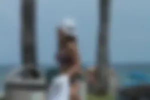 Florida beach and bikini girls