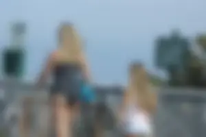 Even more sexy Florida bikini babes including a midget in a bikini