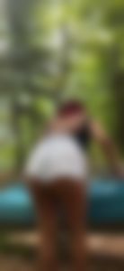 JUICY💦Latina bending over in cheeky shorts🤤