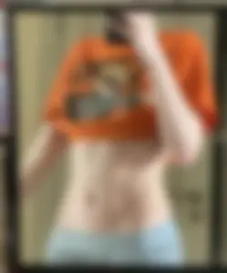 Girl with Flat Tummy - Mirror Selfie with T-Shirt Pulled Up