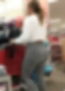 Sexy lady shopping at Target with a big ass in grey leggings