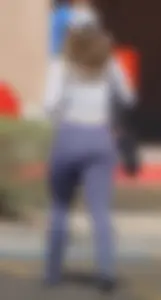 Candid girls in leggings and tights