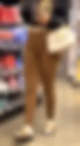 Latina Mom BBL (Brown Leggings)