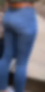 Nice tight ass in jeans!