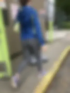 Fit woman donates