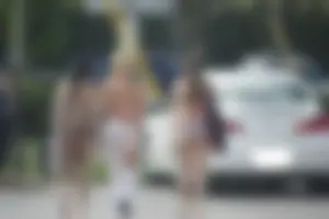 Candid Florida babes at Deerfield Beach in the winter