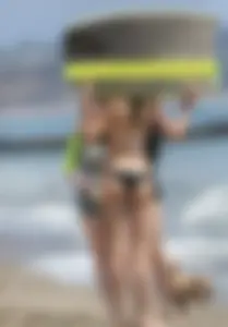 Kendall Jenner paparazzi pictures in bikinis