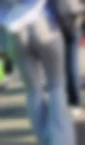 Baddie in gray flares