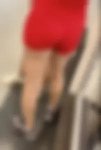 Latina sisters