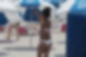 Candid Florida beach and bikini girls