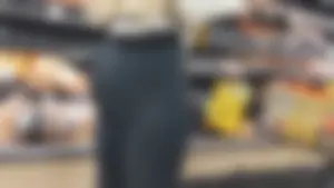 hot ass in tight pants at the grocery store