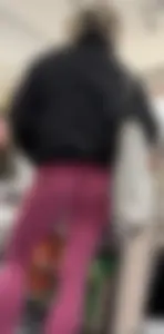 Hot pink leggings in the mall