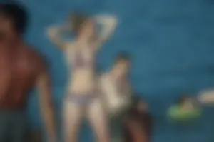 Milf with Hot Flat Tummy in Swimsuit Beach Creepshots