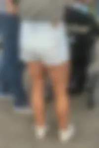 Short shorts at the fair