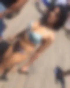 beach day cute latina