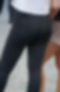 Thick blonde with big booty in Nike leggings showing vtl