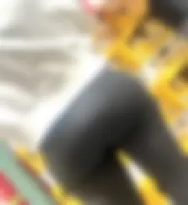 Must see bubble in leggings at Costco (OC/Close up/Gif)