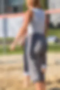 NOT OC. Fit MILF with nice ass & great VPL playing volleyball