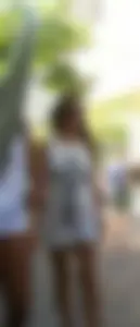 Big booty dark skinned surfer babe heading to the beach