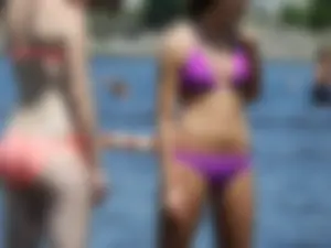 Bikini girls