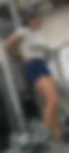 Gorgeous Latina w short shorts at the gym!