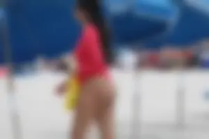 Candid Florida beach and bikini girls