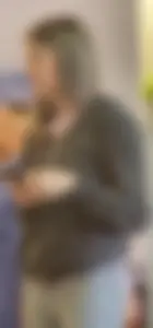 [MUST SEE] THIN BLONDE MILF in LEGGINGS