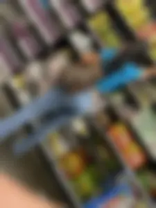 Tight grocery store latina
