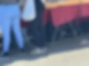 Latina milf with a huge ass blue leggings
