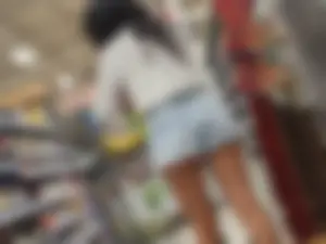 Out In The Wild 39 (dasiy dukes shorts)