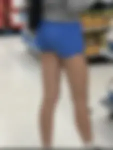 Hot teen legs and booty at the bookstore closeup creepshots