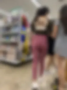Slim latina shopping and squatting (oc)