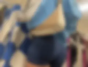 Thick blonde pawg in blue spandex shorts