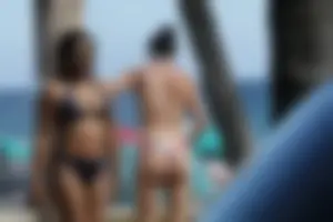 Deerfield Beach girls in bikinis