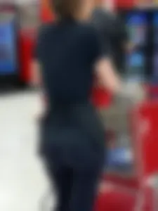 BEAUTIFUL college teen with INSANE bubble butt MUST SEE