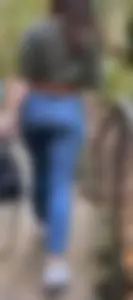 Nice tight ass in jeans!