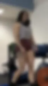 Tatted white girl at the gym pt.2