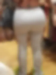 Big Azz w tits hanging in mall 3 parts