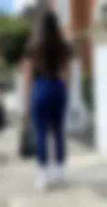 Perfect shape ass on fine gym chick