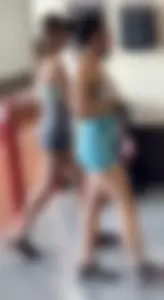 Latina sisters