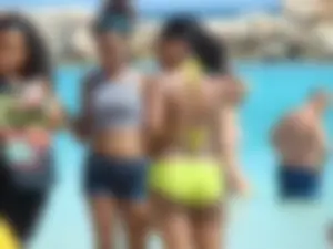 Bikini girls