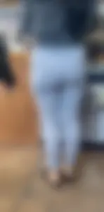 Thick Latina In Leggings
