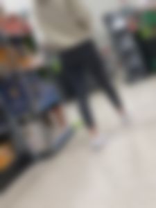 Peachy supermarket teen