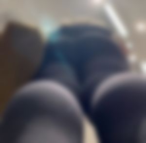 Girl In Black Leggings Has A Nice Little Bubble