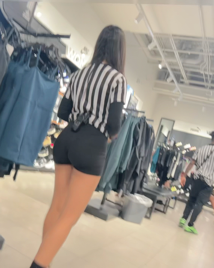 Pretty slim thick Latina (oc)