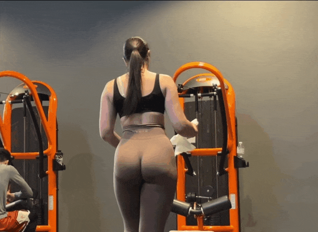 Thick jiggly Gym Pawg NVGTN (NOT OC)