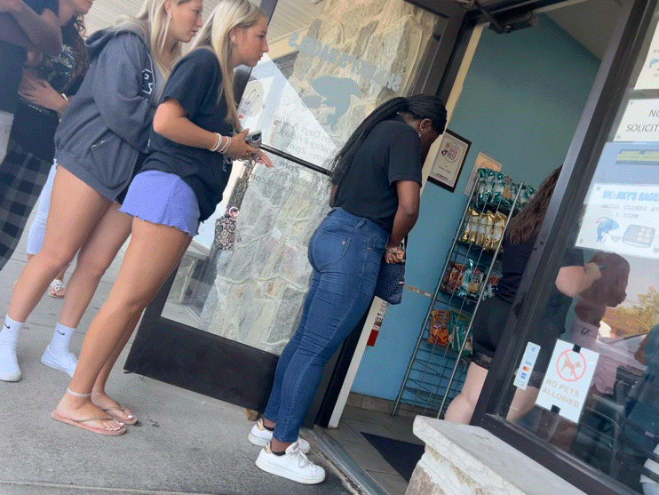 Waiting for bagels  (oc)