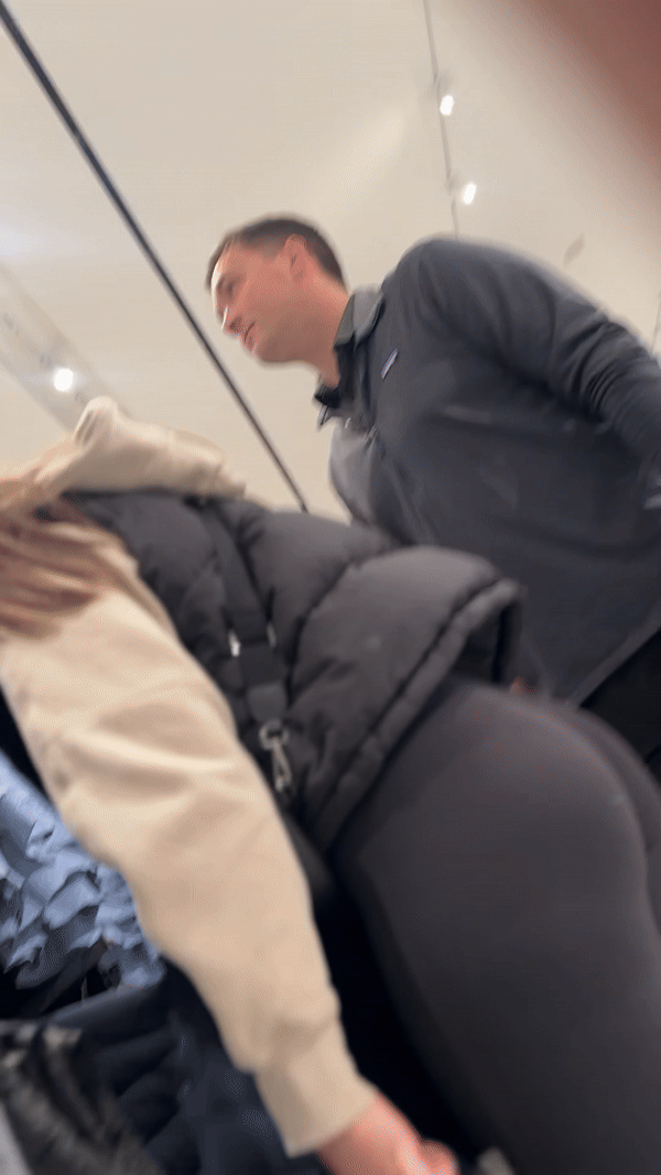 Delicious cameltoe with a sexy ass In tight lulu leggings