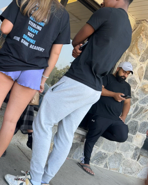 Waiting for bagels  (oc)